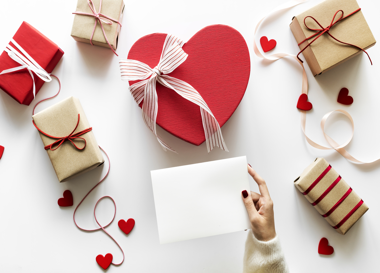 5 Inspirasi Kado Romantis untuk Pacar di Hari Valentine