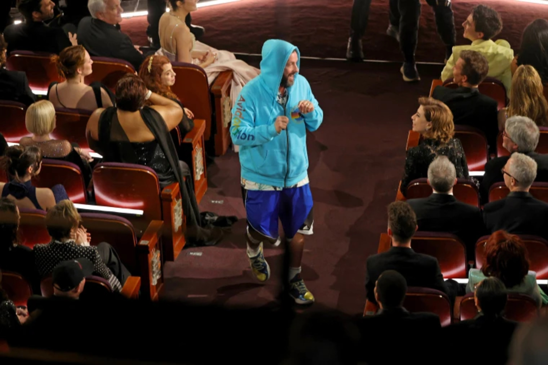Adam Sandler Tampil Nyeleneh di Oscar 2024, Conan O’Brien Tak Bisa Diam