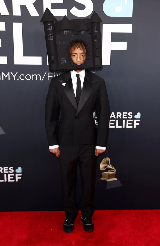 Aksesori Nyentrik Jaden Smith di Grammy 2025 Dapat Dibeli Seharga Rp70 Juta, Tertarik Beli?
