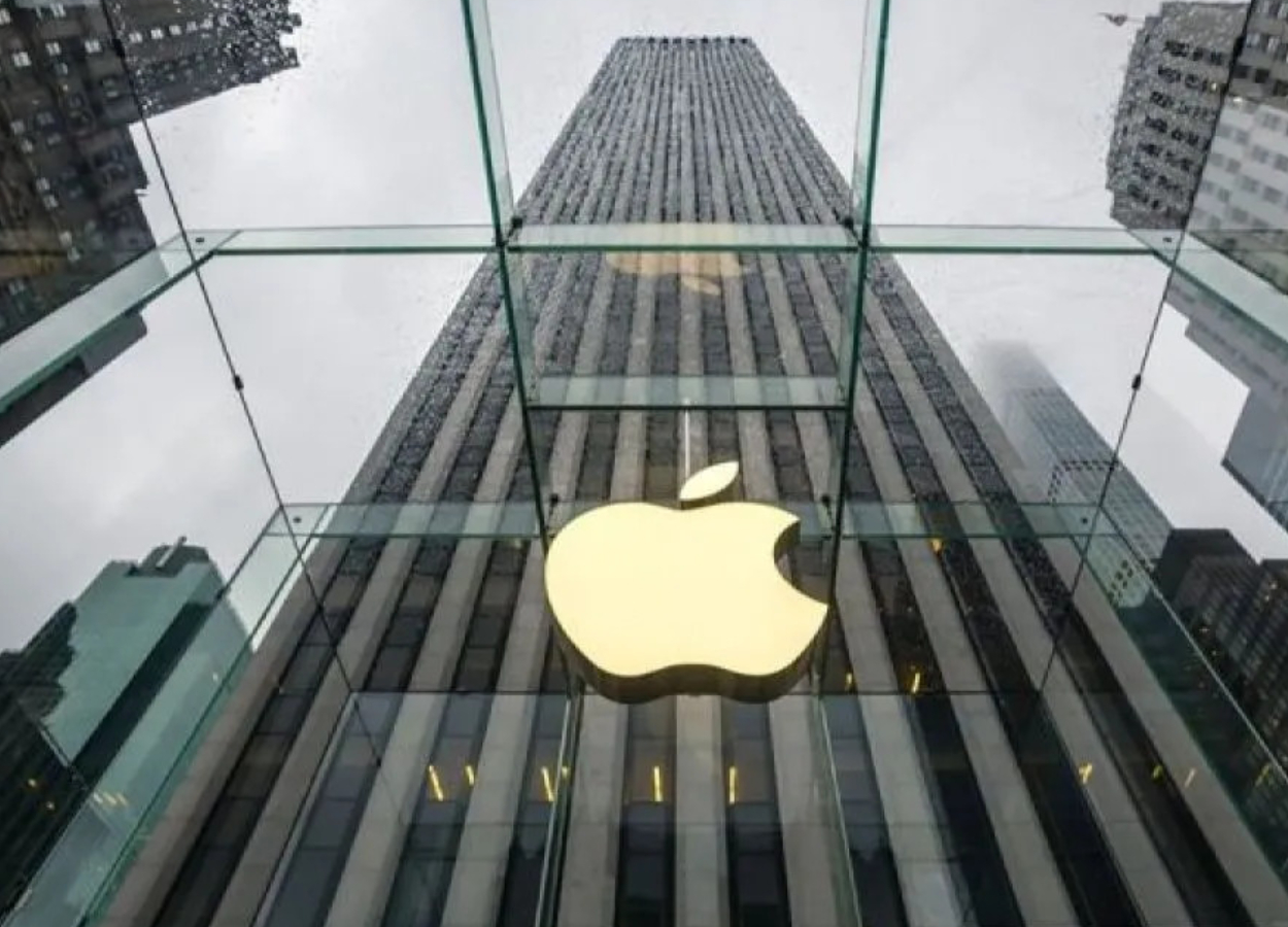 Apple Putar Otak Hindari Tarif Gila-Gilaan, iPhone Bakal Diproduksi Masal di India?