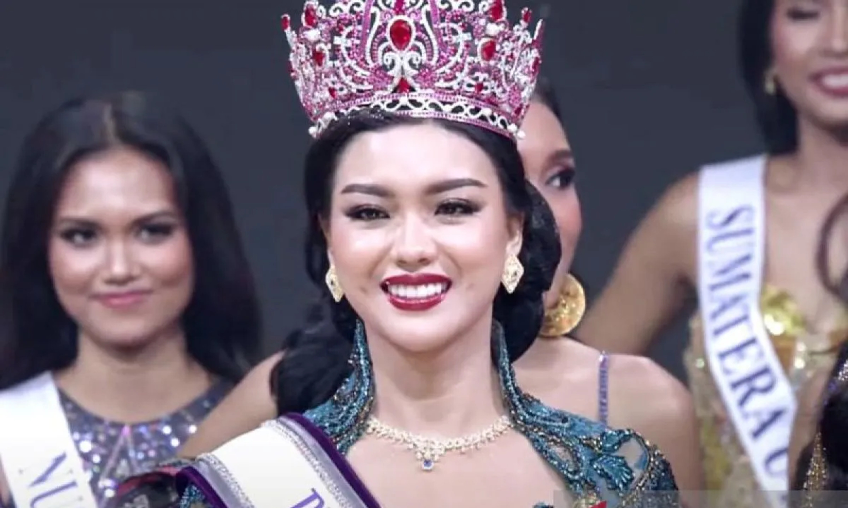 Firsta Yufi Amarta Putri dari Jawa Timur Dinobatkan sebagai Puteri Indonesia 2025, Berikut Daftar Lengkap Para Pemenang