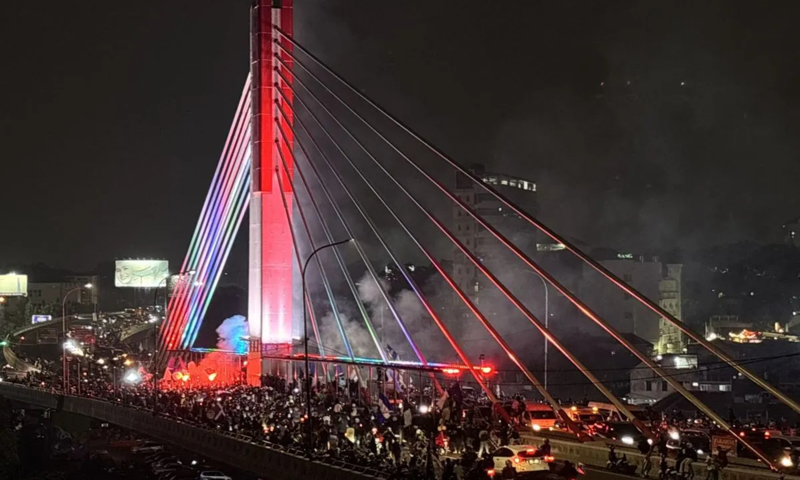 Euforia Bobotoh Pecah di Flyover Pasupati! Persib Juara Liga 1 Dua Musim Berturut-Turut