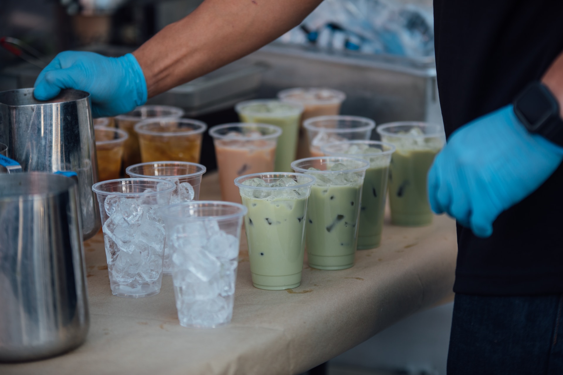 Mau Cuan dari Bisnis Minuman Kekinian? Ini 7 Tips Anti Zonk Buat Pemula!