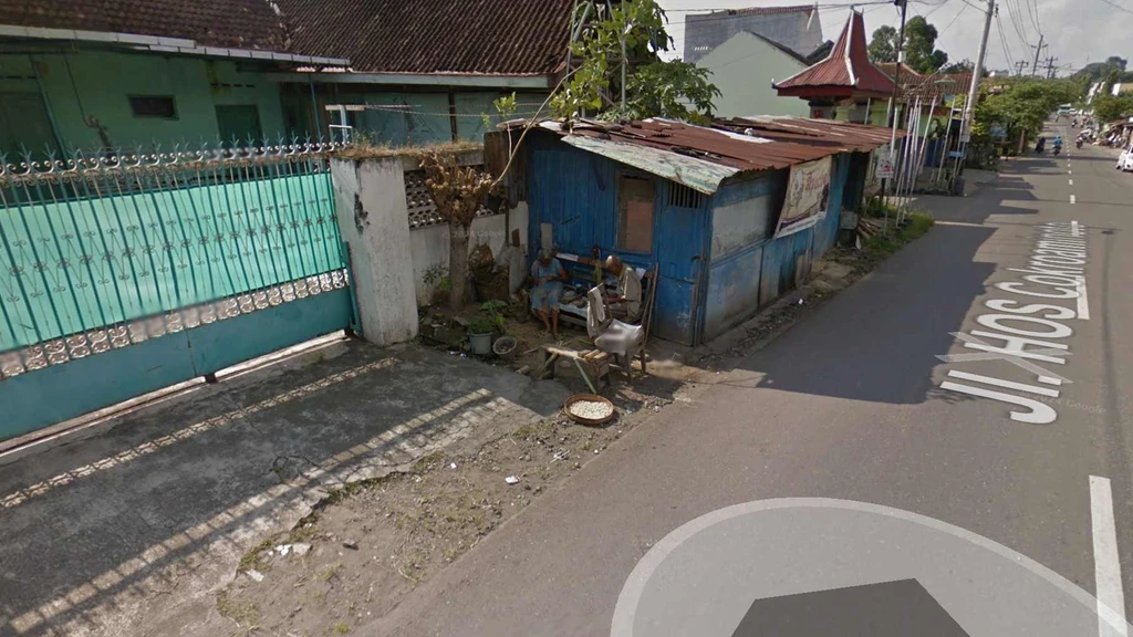 Terekam di Google Maps: Cinta Sejati Karto dan Warsini di Gubuk Solo