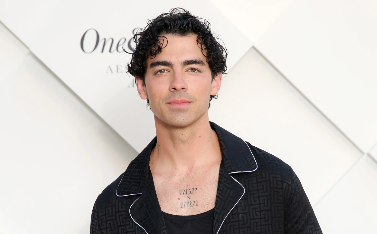Joe Jonas Akui Pacaran Setelah Cerai Bikin Gentar: 