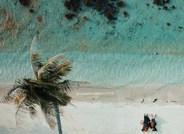 Rekomendasi 10 Pantai 'Hidden Gem' di Karimunjawa, Bisa Bikin Lupa Pulang!