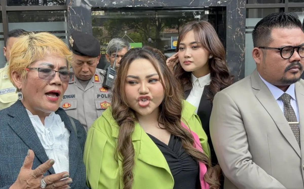 Buka-bukaan Skandal, Lisa Mariana dan Ridwan Kamil Berperang di Meja Hijau!