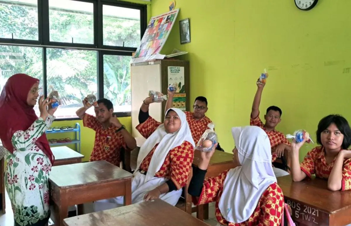 Libur Sekolah? Tenang, Makan Bergizi Gratis Tetap Jalan! Ini Jadwal dan Menunya!