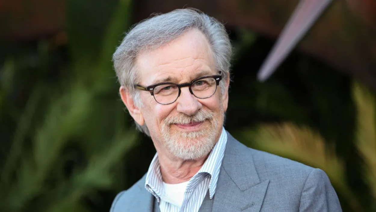 Steven Spielberg Tegaskan Tidak Akan Pensiun di Acara Peresmian Teater Namanya di Universal