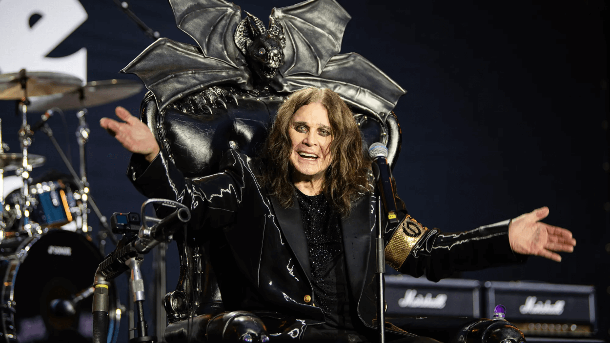 Ozzy Osbourne Tutup Karier di Atas Panggung, Lagu 'Paranoid' Jadi Salam Perpisahan