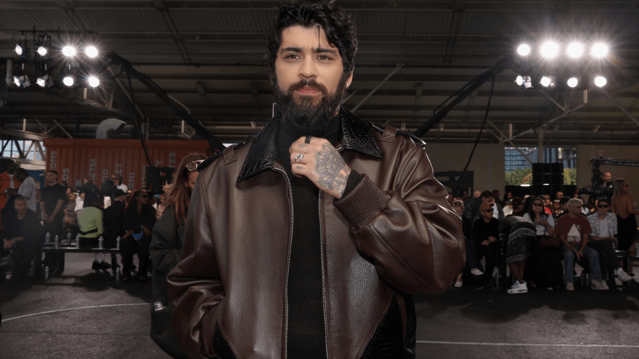 Zayn Malik Sindir Rasisme di One Direction Lewat Cuplikan Lagu 'Fuchsia Sea'