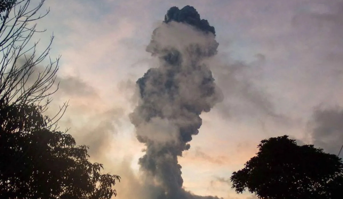 Situasi Pasca-Erupsi Gunung Lewotobi Laki-Laki di NTT Dinilai Kondusif, BNPB Imbau Warga Tetap Waspada