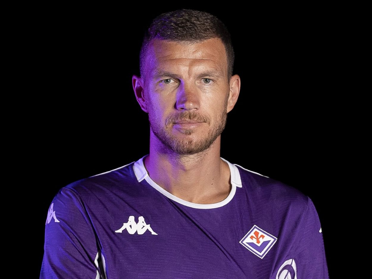 Edin Dzeko Resmi Gabung Fiorentina, Comeback ke Serie A di Usia 39 Tahun!