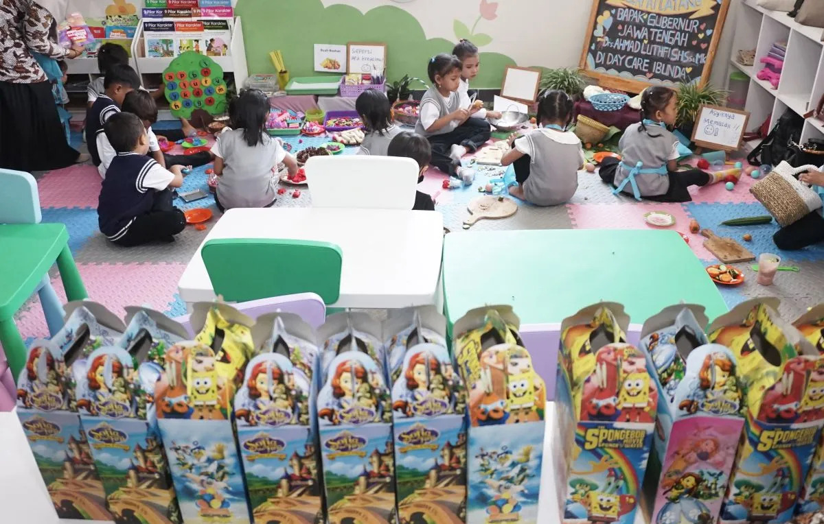 Biaya Perawatan Anak Jadi Isu Besar di AS, Warga Dukung Dukungan Pemerintah