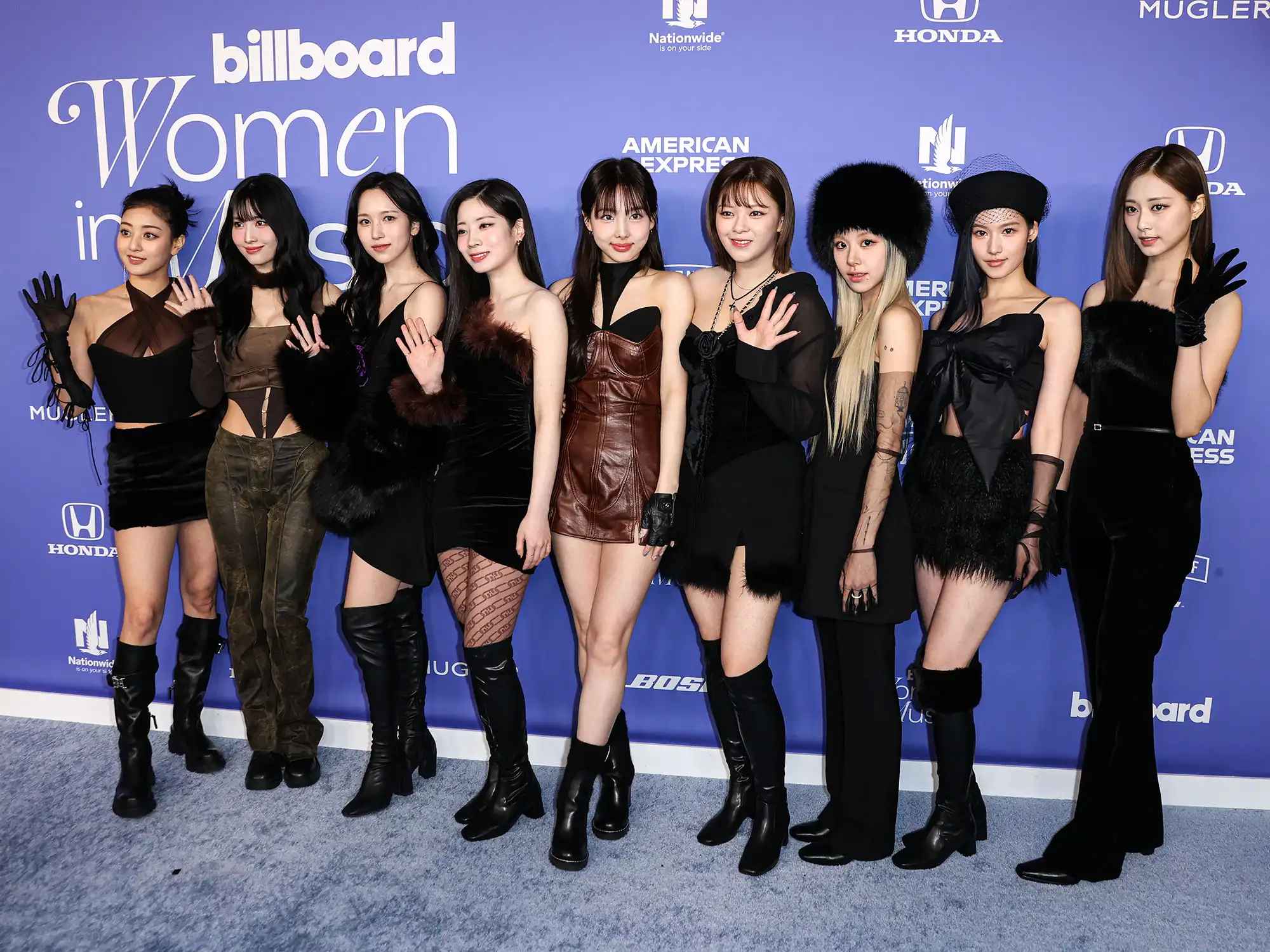 TWICE Rayakan Ulang Tahun ke-10 dengan Album Penuh Keempat Bertajuk 'This is For'