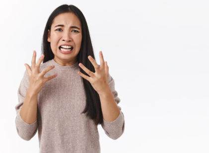 Zodiak yang Paling Gampang Panik! Baru Ditinggal Sebentar Udah Overthinking