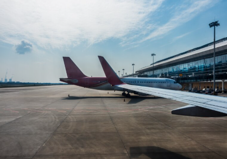 Terbangkan Layangan Dekat Bandara Bisa Bikin Masuk Penjara 3 Tahun, Dendanya 1 Miliar!
