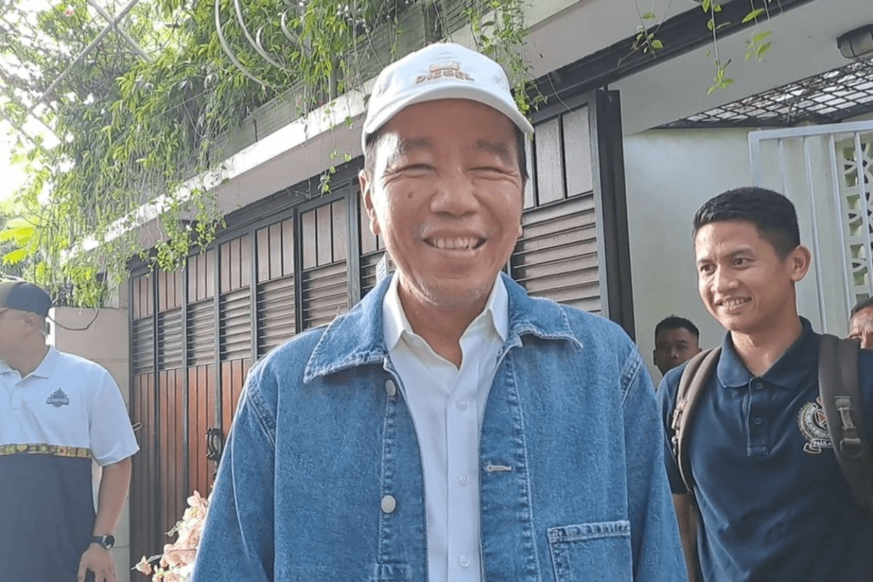 Jokowi Duga Ada Agenda Politik di Balik Isu Ijazah Palsu dan Wacana Pemakzulan Gibran