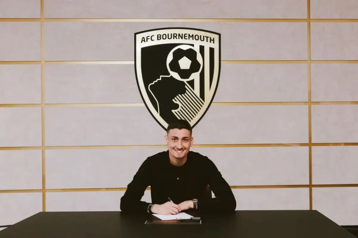 Djordje Petrovic Resmi Gabung Bournemouth, Siap Jadi Tembok Baru di Bawah Mistar