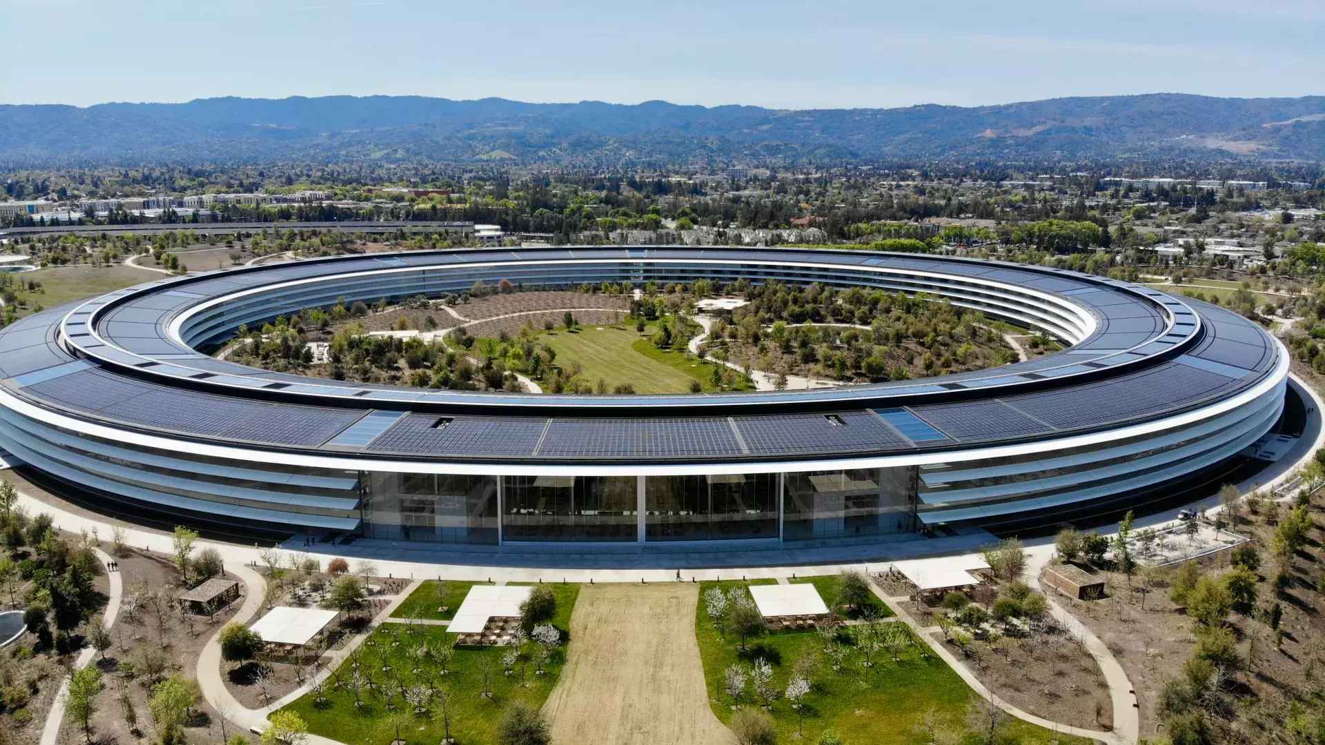 RI Siap Jadi 'Silicon Valley Asia Tenggara', Presiden Targetkan Indonesia Jadi Pusat Inovasi Digital Dunia!