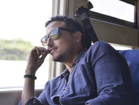 Kasus Hamish Daud Bikin Geger! Klarifikasi soal Gaji & Dugaan Pelecehan, Laporkan 5 Akun ke Polisi!