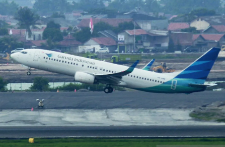 Garuda Indonesia Masuk 4 Besar Dunia! Pramugarinya Diakui Sebagai yang Terbaik Versi Skytrax 2025