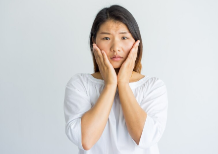 5 Kebiasaan Simpel yang Bikin Wajah Kelihatan Fresh dan Gak Cepat Tua, Jangan Sampai Nyesel!