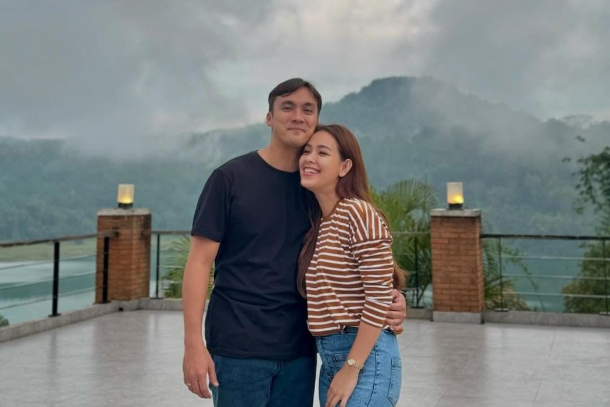 Lagi-Lagi Dituding Selingkuh, Rendy Kjaernett Buka Suara Soal Foto Bareng Jemaat Gereja
