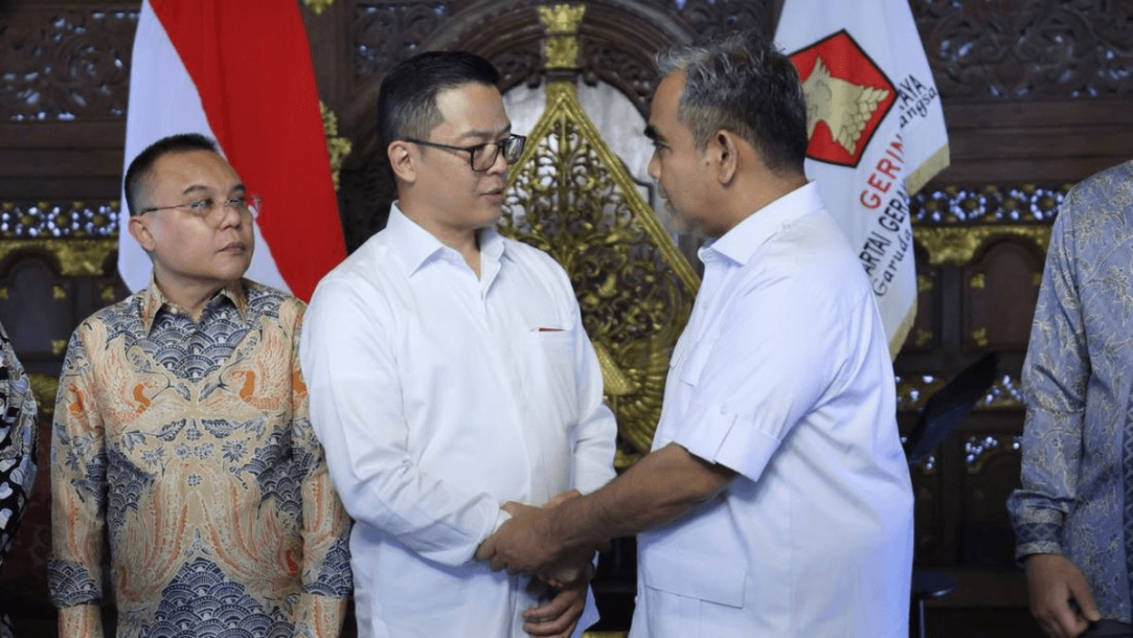 Resmi Jadi Sekjen Gerindra, Sugiono Datangi Kemenkum: 
