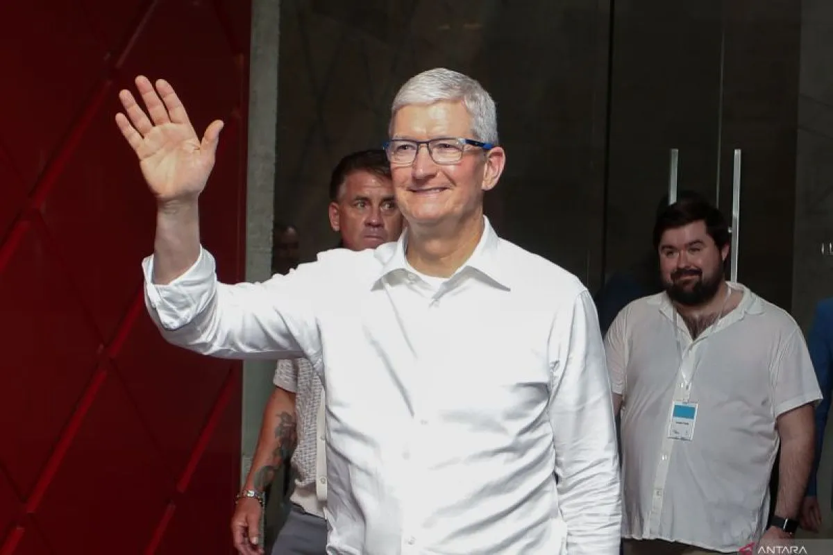 Tim Cook Tegaskan Apple Harus Menang di Balapan AI: 'Ini Milik Kita!'