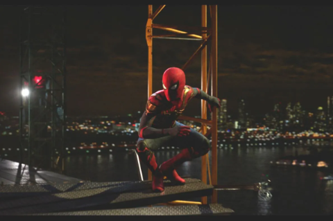 Tom Holland Tunjukkan Kostum Baru Spider-Man, Siap Comeback di Film 