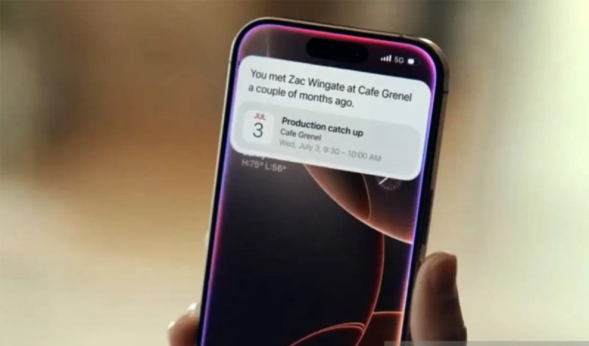 Apple Guncang Dunia Teknologi! Siri 'Reborn' dengan Otak AI Baru, iPhone Lipat Segera Hadir?