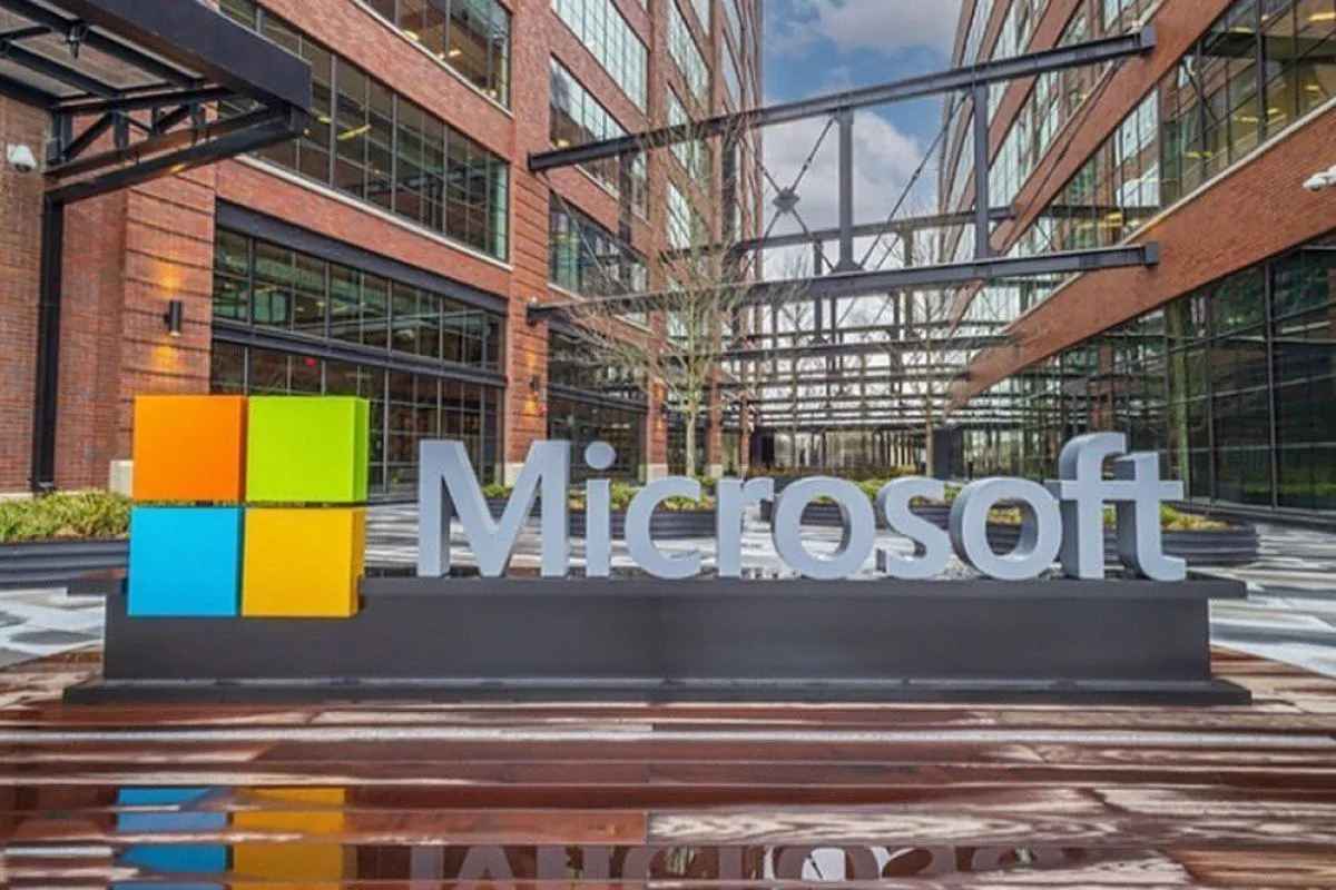 Microsoft Tembus Kapitalisasi Pasar 4 Triliun Dolar AS, Saingi Nvidia dan Dominasi dalam Dunia AI!