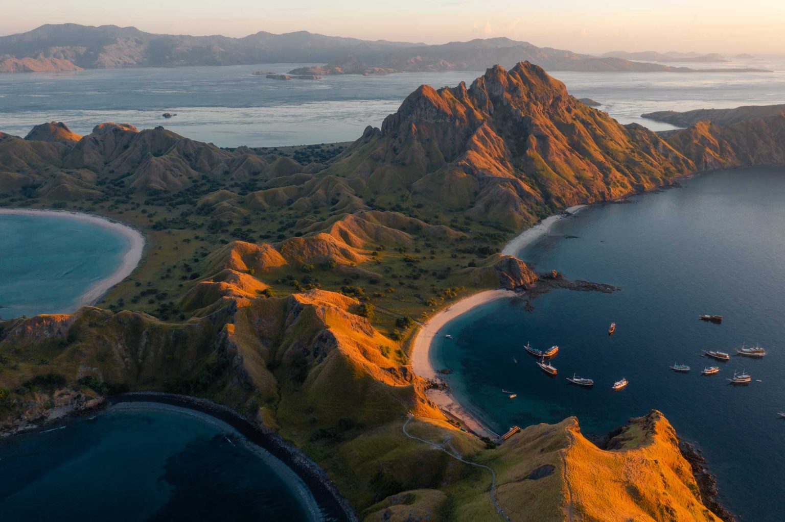 Pulau Padar Bakal Jadi Resort Mewah? 619 Vila dan Spa Siap Dibangun di Taman Nasional Komodo