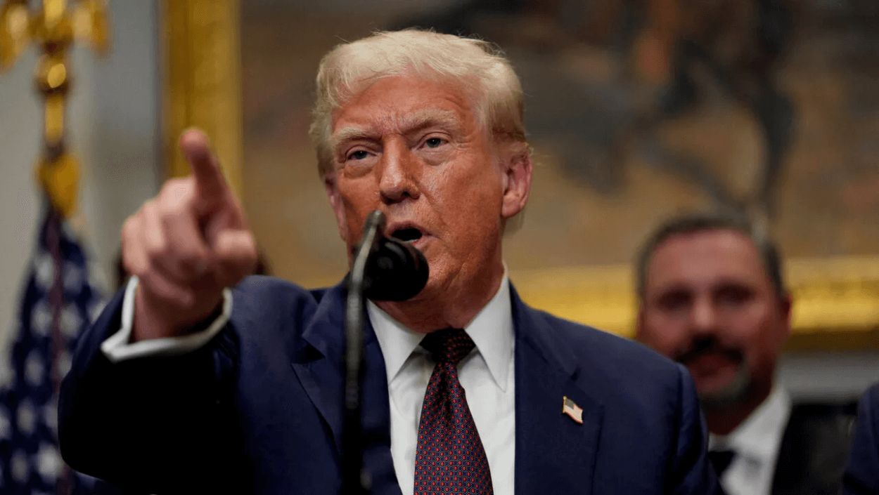 Trump Dikecam Usai Pecat Kepala BLS, Ekonom Sebut Ini ‘Langkah Otoriter’