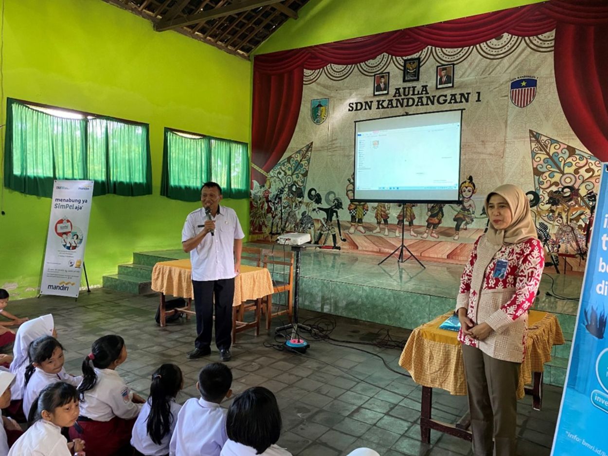 Sambut HUT RI ke-80, Bank Mandiri Genjot Literasi Finansial Anak Muda Lewat SimPel