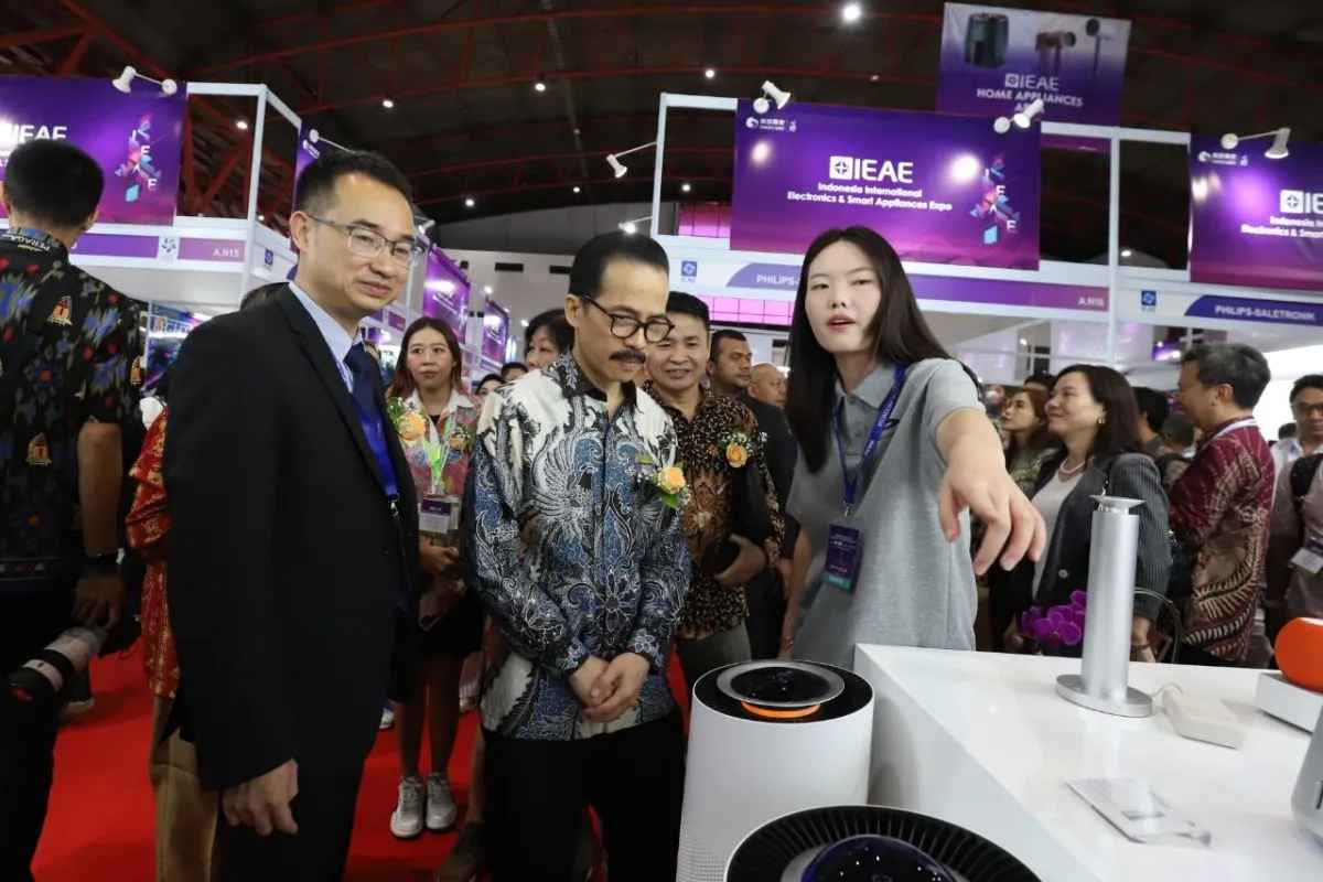 IEAE 2025 Resmi Dibuka! 350 Perusahaan Teknologi Serbu Jakarta, Smart Home hingga Gadget Canggih Dipamerkan!