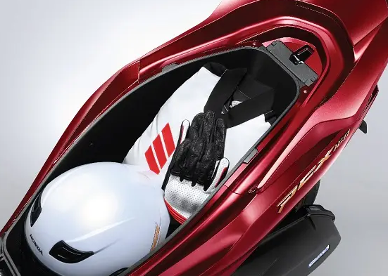5 Tips Merawat Bagasi Motor yang Jarang Diketahui, Bikers Wajib Baca!