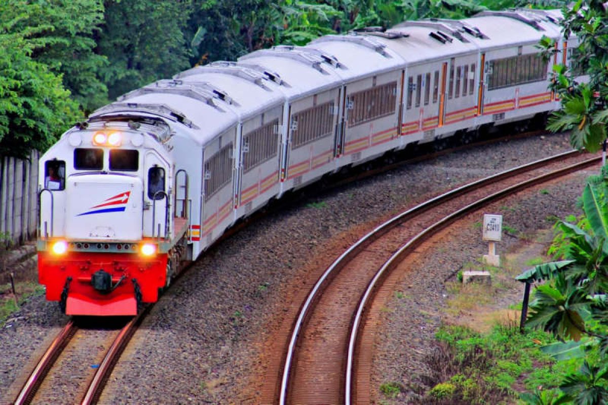 Merayakan 17 Agustus, KAI Kasih Diskon Tiket Kereta 20 Persen! Siap-siap Mudik Merdeka!