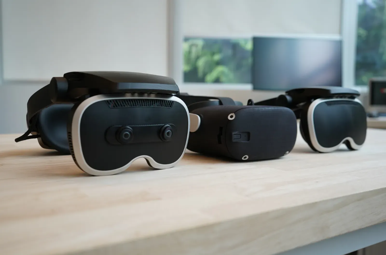 Meta Pamerkan Prototipe Headset 