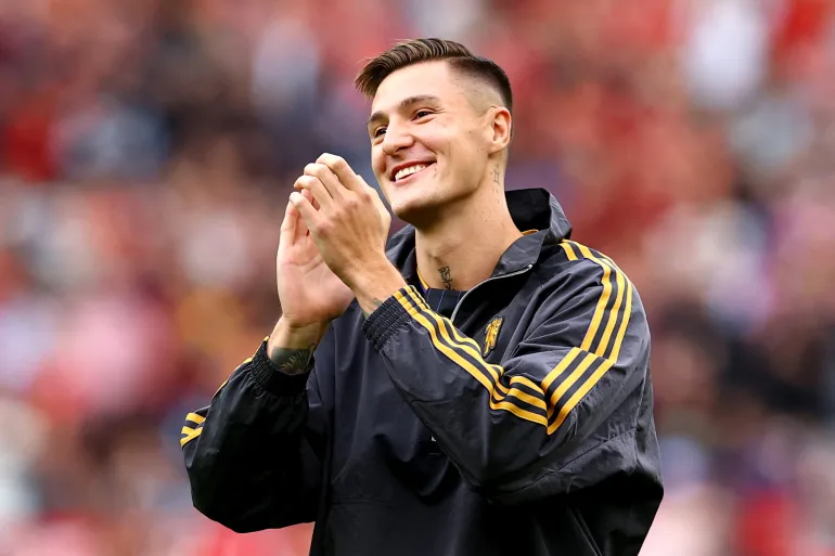Resmi! Manchester United Dapatkan 'Raksasa Baru', Benjamin Sesko Siap Guncang Old Trafford!