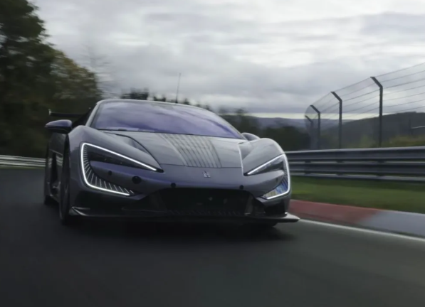 BYD Yangwang U9 Track Edition: Hypercar Listrik 3.000 HP Siap Singkirkan Bugatti & Ferrari