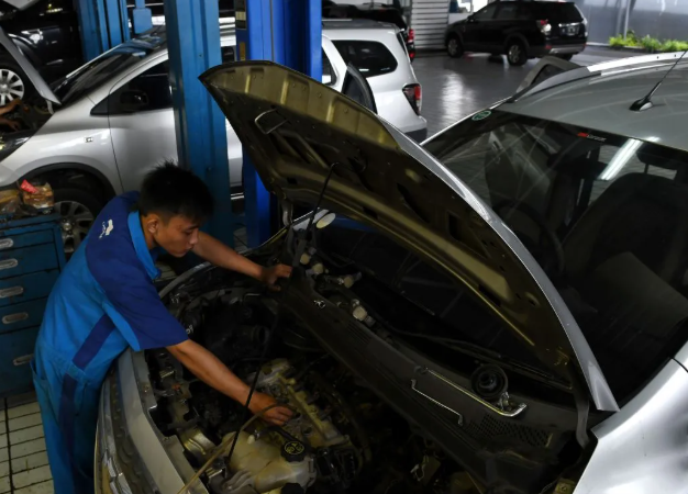 Ciri-Ciri Mobil Bekas Pernah Terendam Banjir, Wajib Tahu Sebelum Beli!
