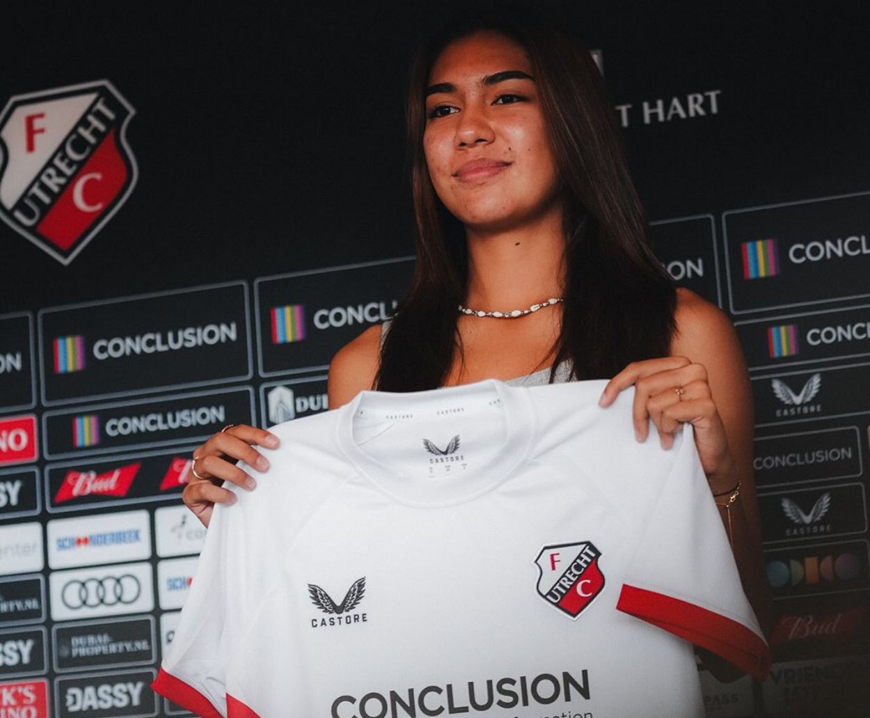 Pemain Timnas Putri Indonesia Claudia Scheunemann Resmi Gabung FC Utrecht, Kontrak Sampai 2028