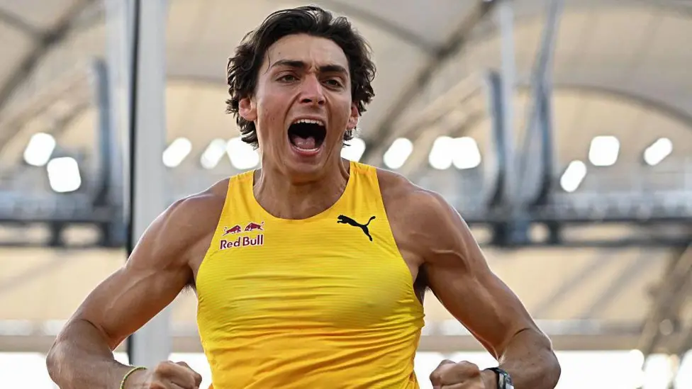 Armand Duplantis Pecahkan Rekor Dunia Lompat yang Ke-13 Kalinya!