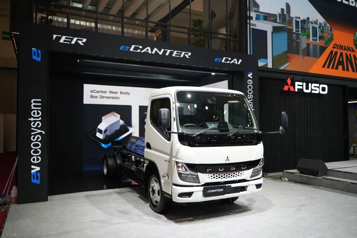 Mitsubishi Fuso Kuasai Pasar Truk Nasional! 'Si Kepala Kuning' Jadi Raja Jalanan, Pangsa Pasar Tembus 43,6 Persen!