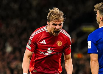 Rasmus Hojlund Makin Dekat Tinggalkan Manchester United, AC Milan Gaspol Amankan Striker Muda Ini!