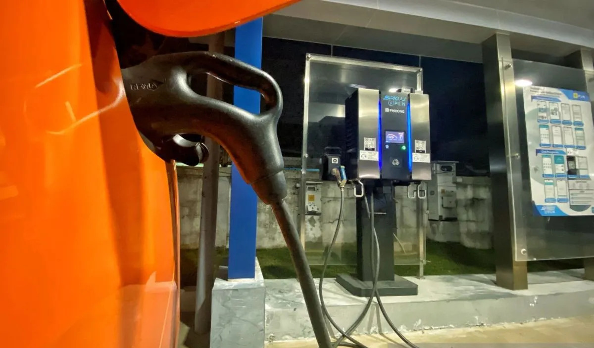Tren Mobil Listrik Meledak! HIPMI Ungkap Peluang Emas Bisnis SPKLU, Kafe, hingga IT