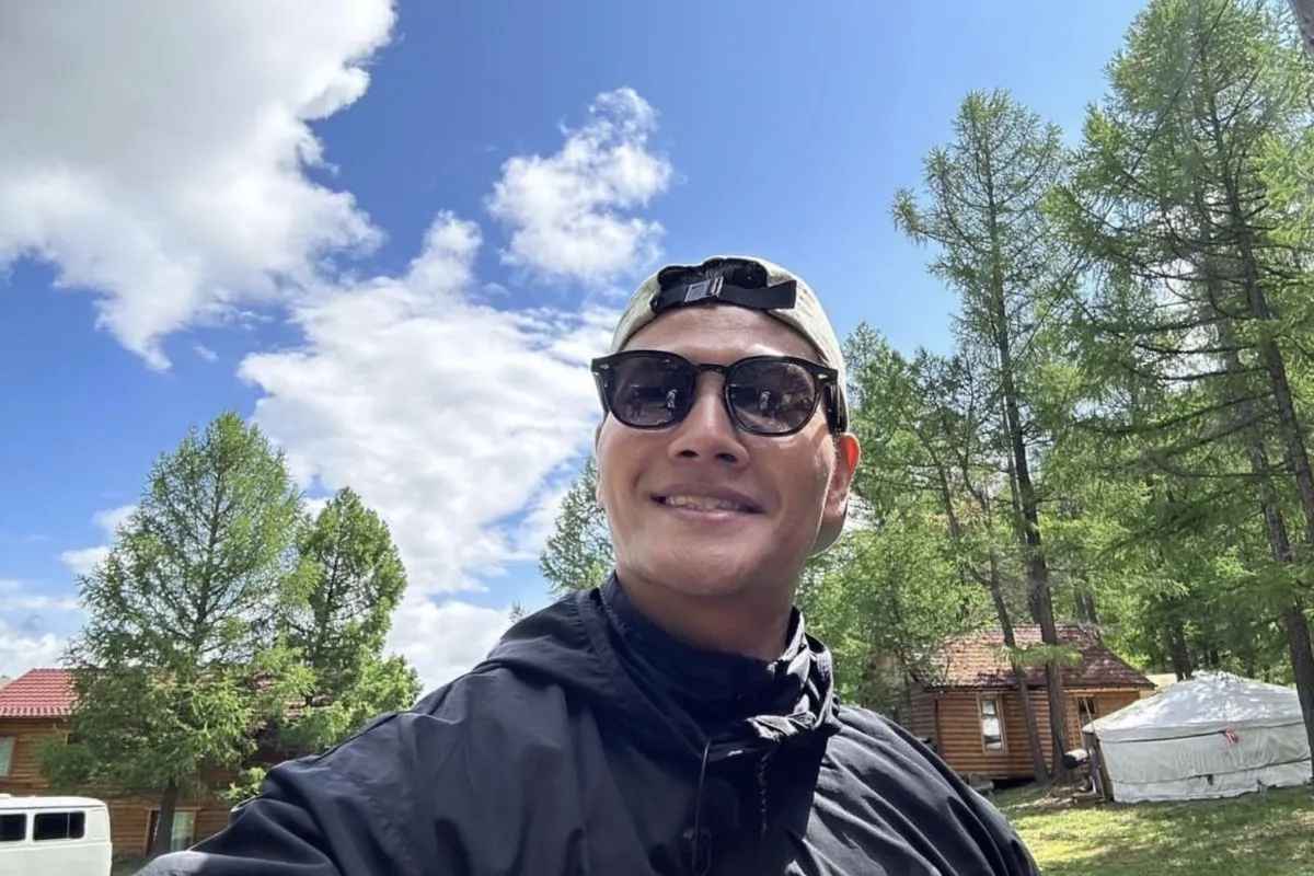 Akhirnya Menikah! Kim Jong-kook Umumkan Kabar Bahagia Lewat Surat Tangan Sendiri