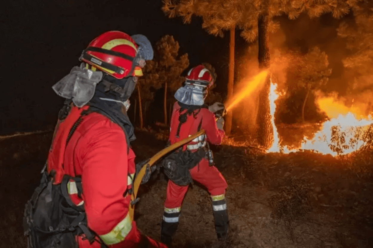 Api Mengamuk di Spanyol dan Portugal, Enam Orang Tewas dan Ratusan Ribu Hektare Ludes Terbakar